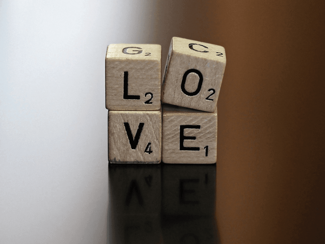 オリジナル -「LOVE」を「SEED」に変える